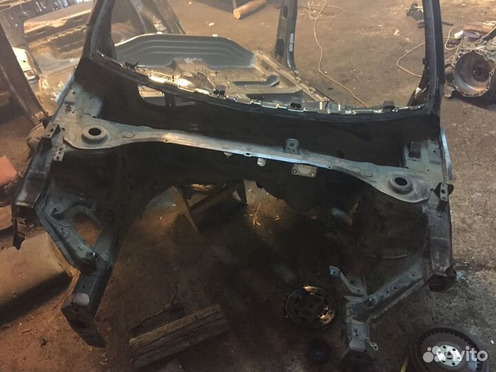 Передняя часть лонжерон правый/левый Kia Rio 4