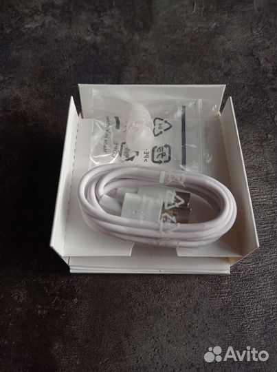 Беспроводные наушники LG