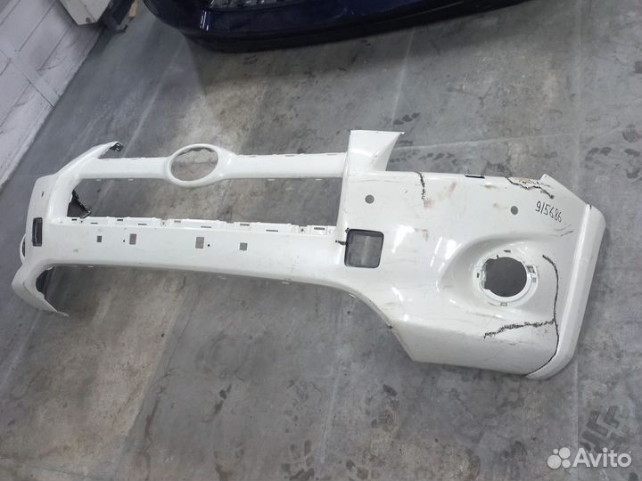 Бампер передний на toyota RAV 4 30