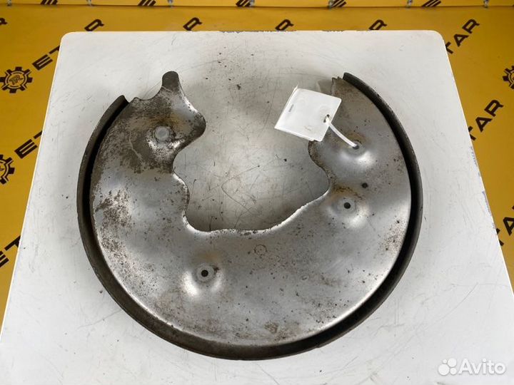 Пыльник тормозного диска задний правый Audi S5 8T