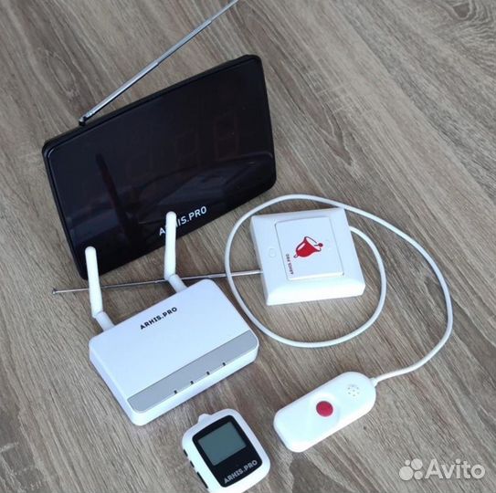 Кнопка вызова персонала, помощи больному в палату