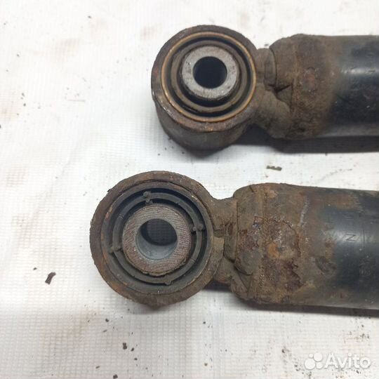 Амортизатор подвески задний Audi A3 8P BSE 1.6