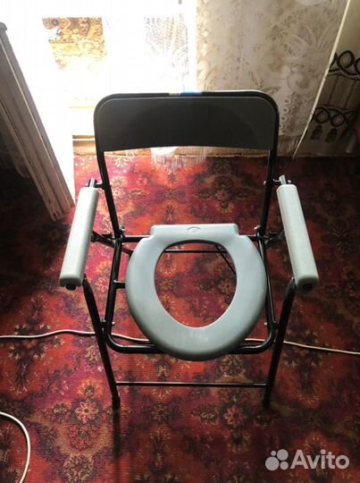 Туалетный стул