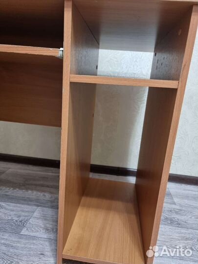 Стол письменный, компьютерный