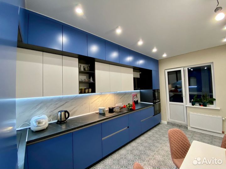 Угловая кухня на заказ. Производство в Новосибирске