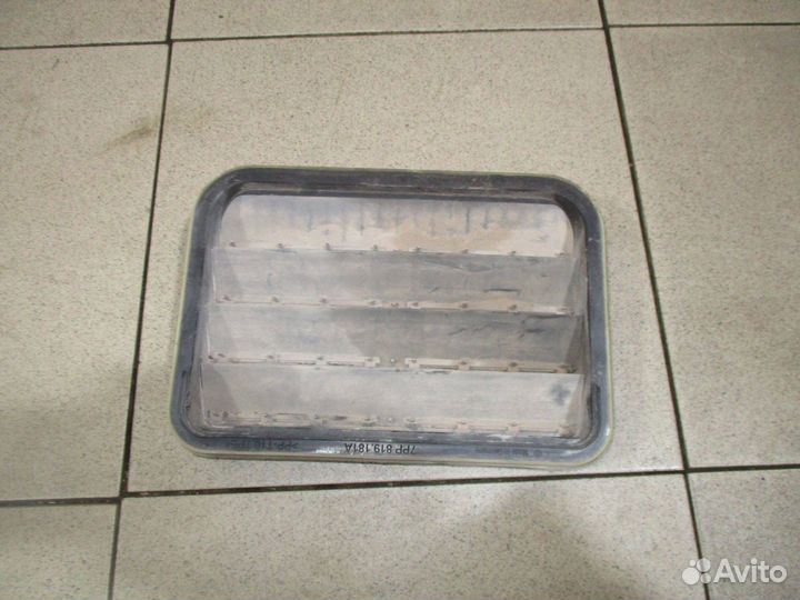 Решетка вентиляционная VW Touareg II (7P) 2010-20