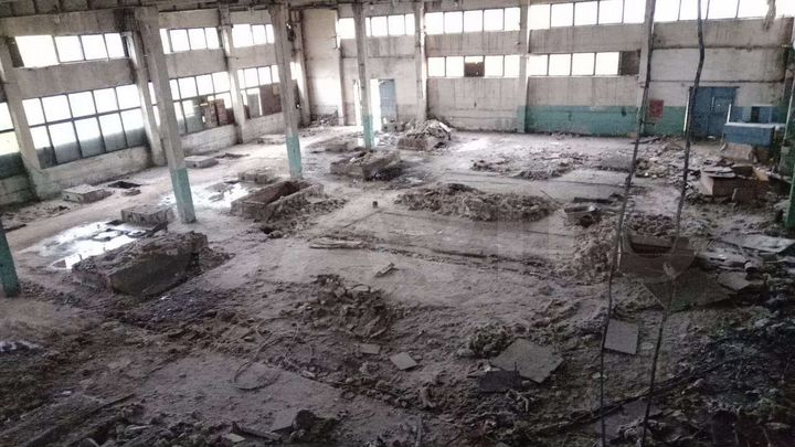 Помещение и участок, 1200+3300з/у m2