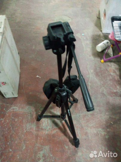 Штатив для фотоаппарата