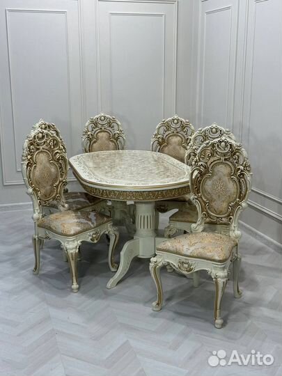 Столы и стулья