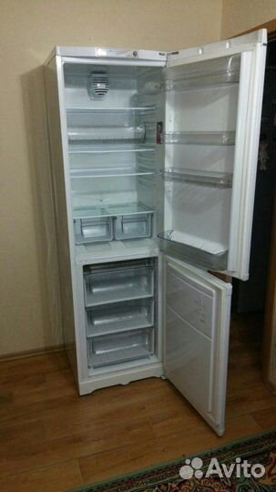 Холодильник hotpoint ariston\Хотпоинт Аристон