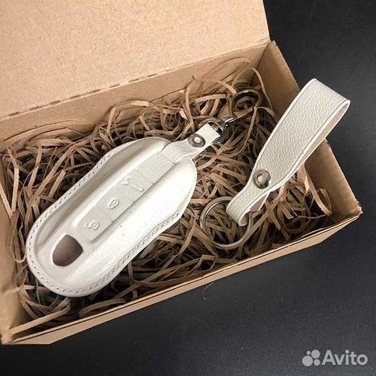 Чехол для авто ключа Porsche Порше кожа белый