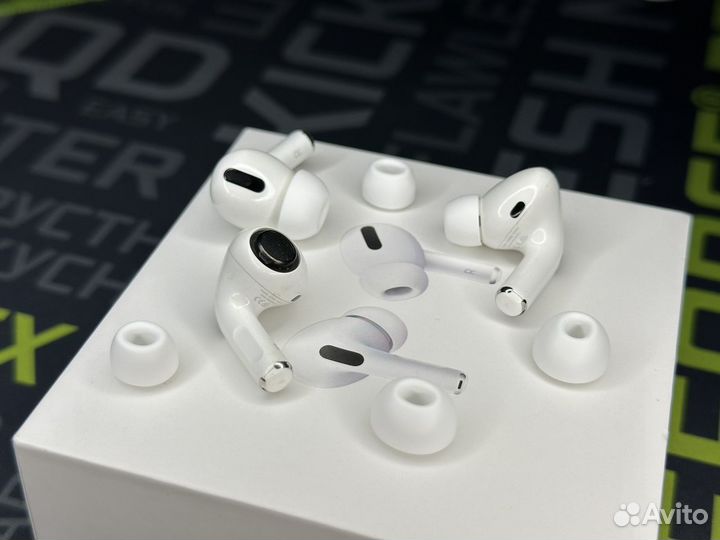 Оригинал AirPods Pro наушник правый