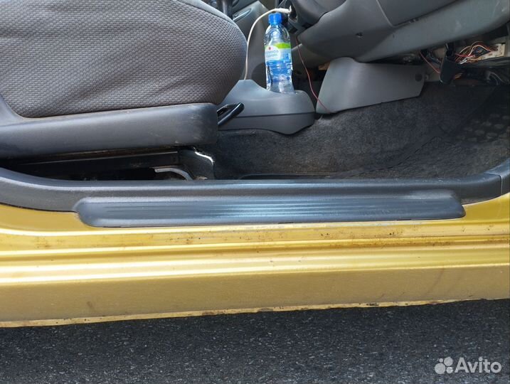 Toyota Yaris 1.3 МТ, 2000, 259 000 км