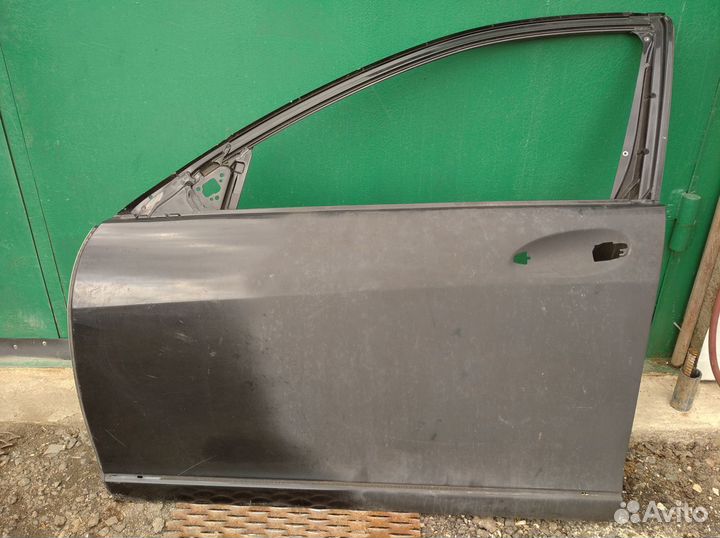 Дверь передняя левая Mercedes-Benz S550