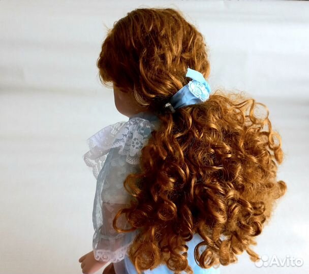 Кукла фарфоровая коллекционная Porcelain Doll