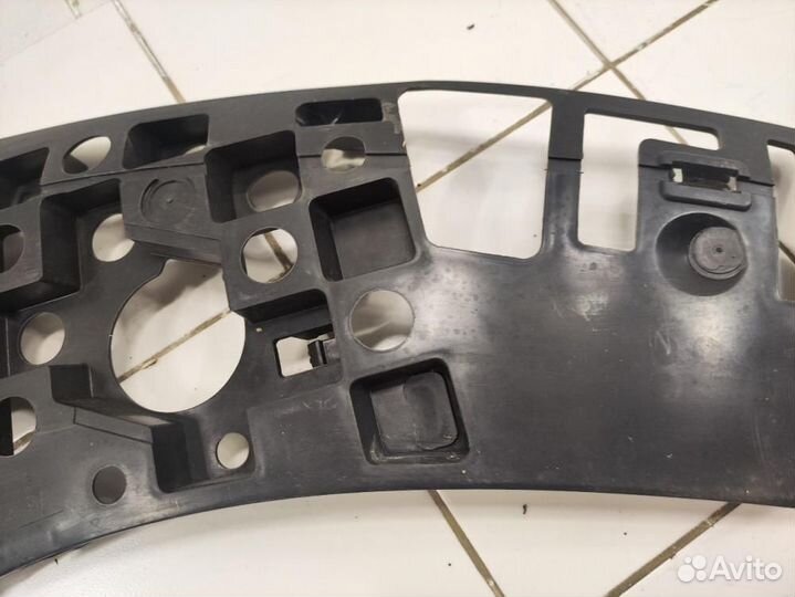 Кронштейн переднего бампера правый Peugeot 3008 I (2009—2013)