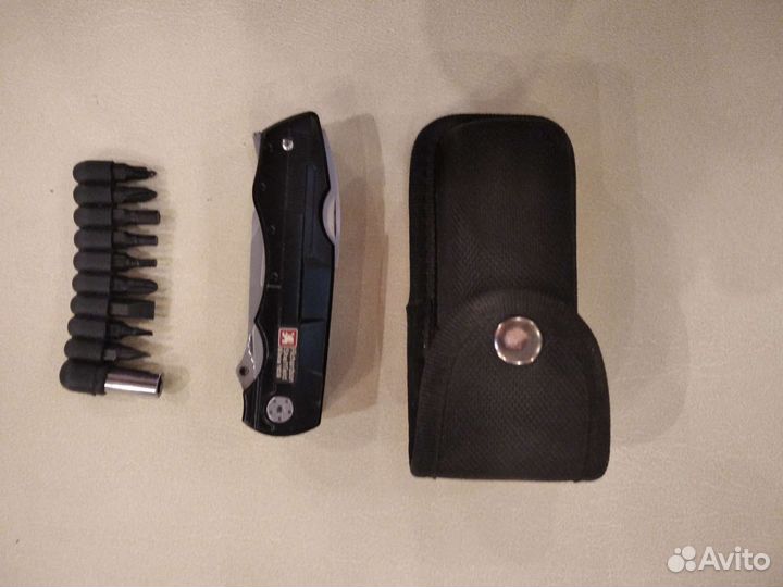 Нож автомобильный универсальный