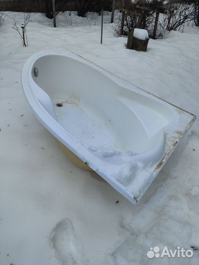 Ванная акриловая угловая