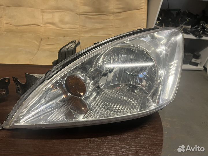 MMC Lancer 9 фары