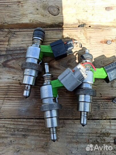 Комплект форсунок на двигатель 1az-fse 2az-fse toy