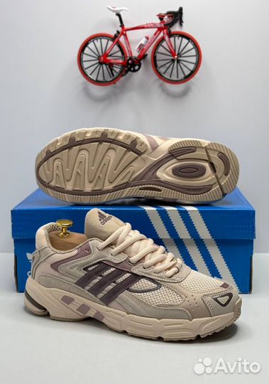 Кроссовки Adidas Response CL Dark Beige