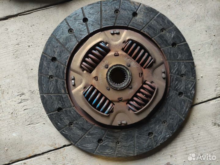 Диск сцепления с корзиной