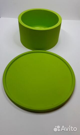 Кашпо и поднос из гипса с покрытием