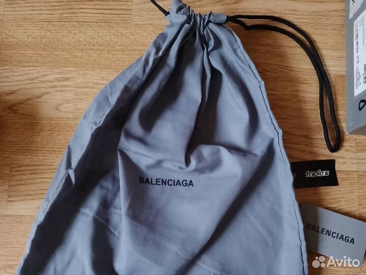 Кроссовки Balenciaga triple s Оригинал женские