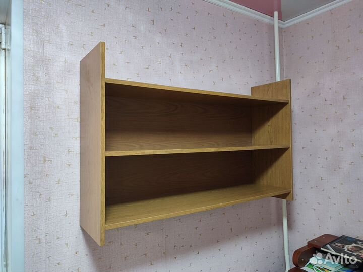 Полка книжная настенная