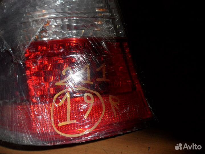 Фонарь задний левый задний левый Mercedes-Benz