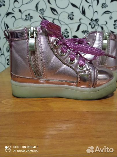 Зимние ботинки для девочки