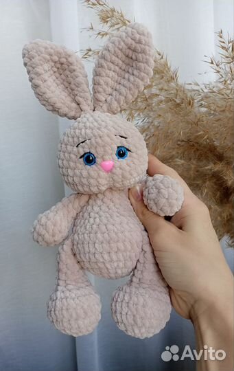 Зайка вязаная игрушка ручной работы