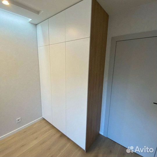 Шкаф распашной