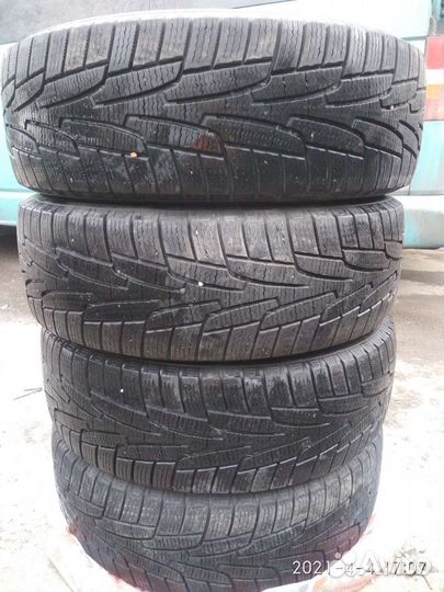 Kumho I'Zen KW31 225/65 R17