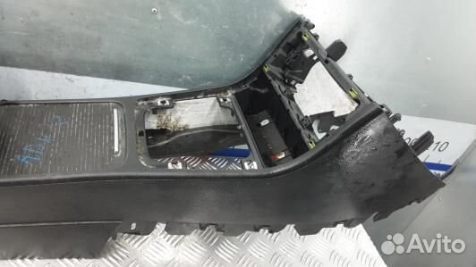 Подлокотник центральный volkswagen passat B6 (ADN1