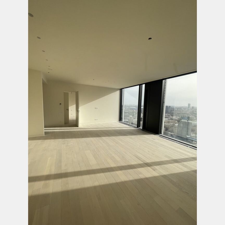 3-к. квартира, 105,8 м², 41/67 эт.