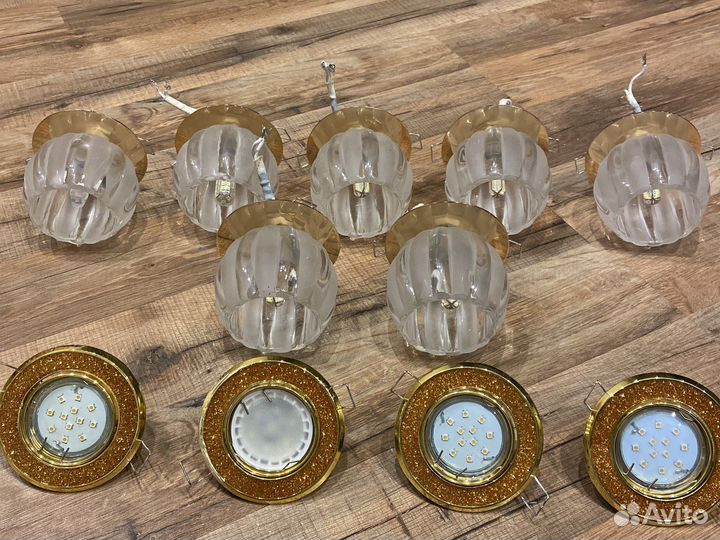 Светильник точечный