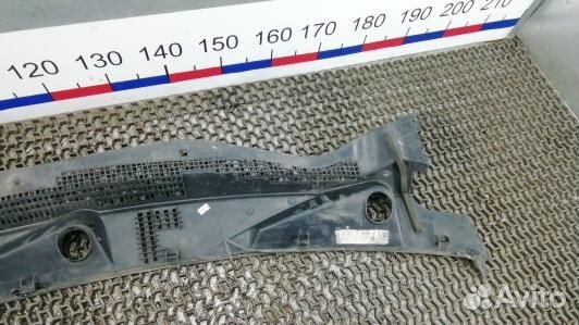 Накладка декоративная (жабо, дождевик) dodge calib