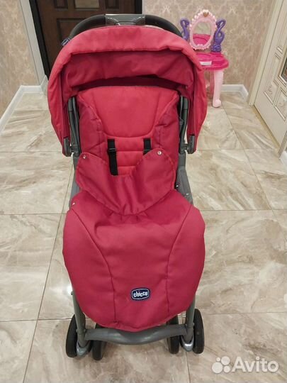 Прогулочная коляска chicco