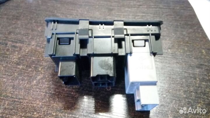 Кнопка корректора фар Солярис 1