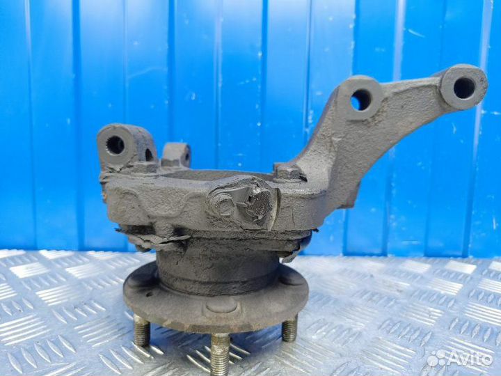 Кулак передний левый Kia Sorento 2 XM 2.2 D4HB