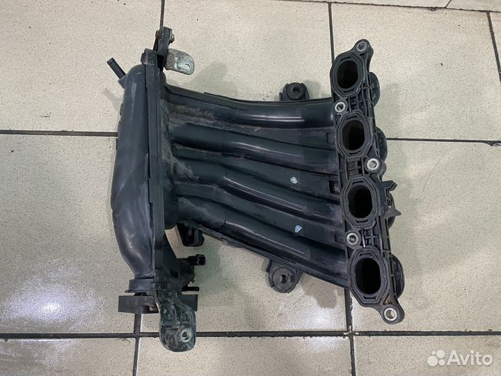 Впускной коллектор Nissan tiida C11