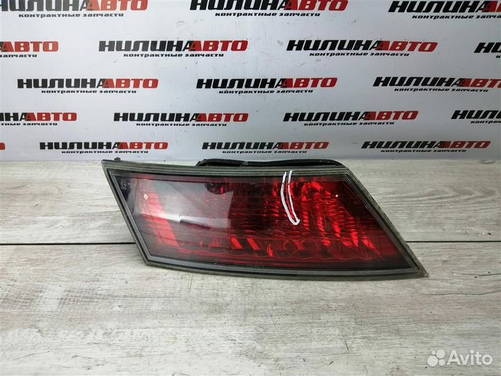 Фонарь левый в крышку багажника Хонда Цивик 8