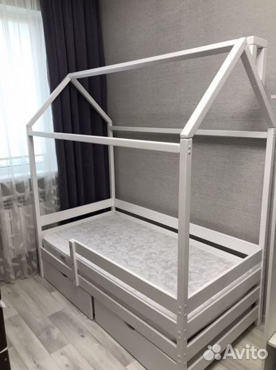 Кровать детская одноярусная Домик 1600*800