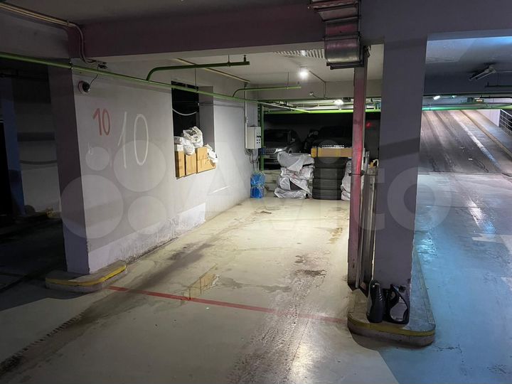 Машиноместо, 18 м²