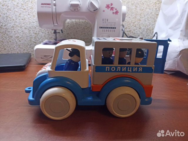 Машина полиция. Игрушка