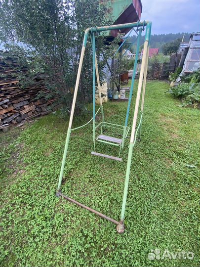 Детские качели уличные