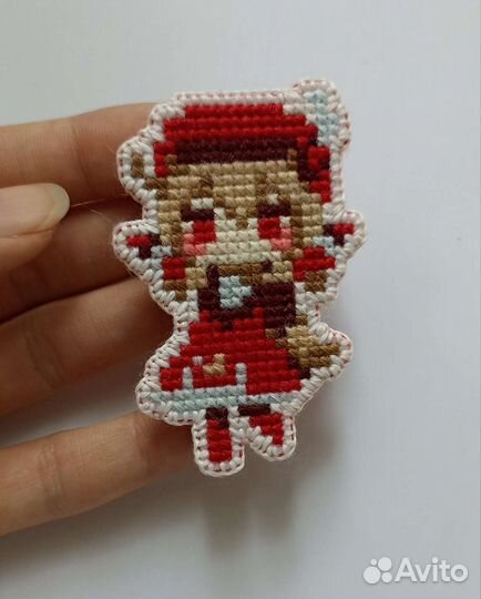 Брелки и значки Genshin Impact: