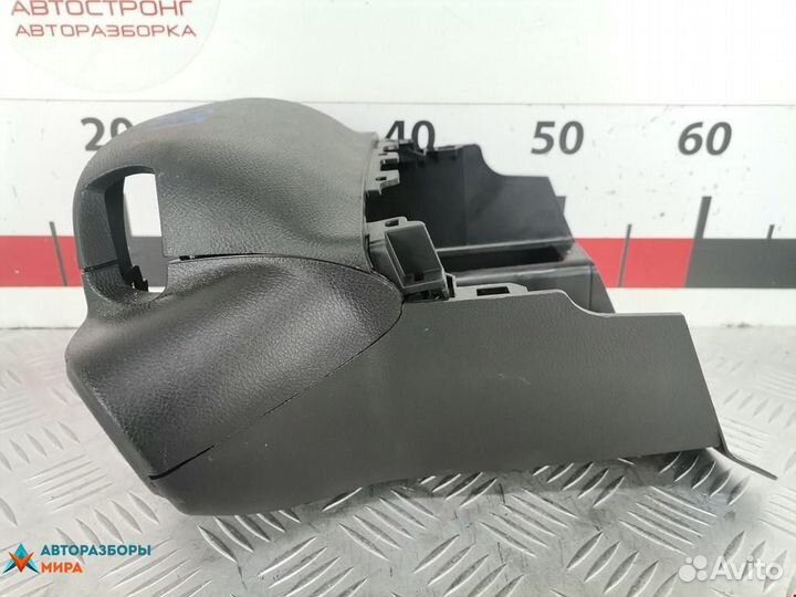 Кожух рулевой колонки Chevrolet Tracker 3 2018