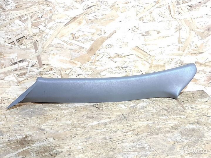 Обшивка стойки левая Subaru Forester S11